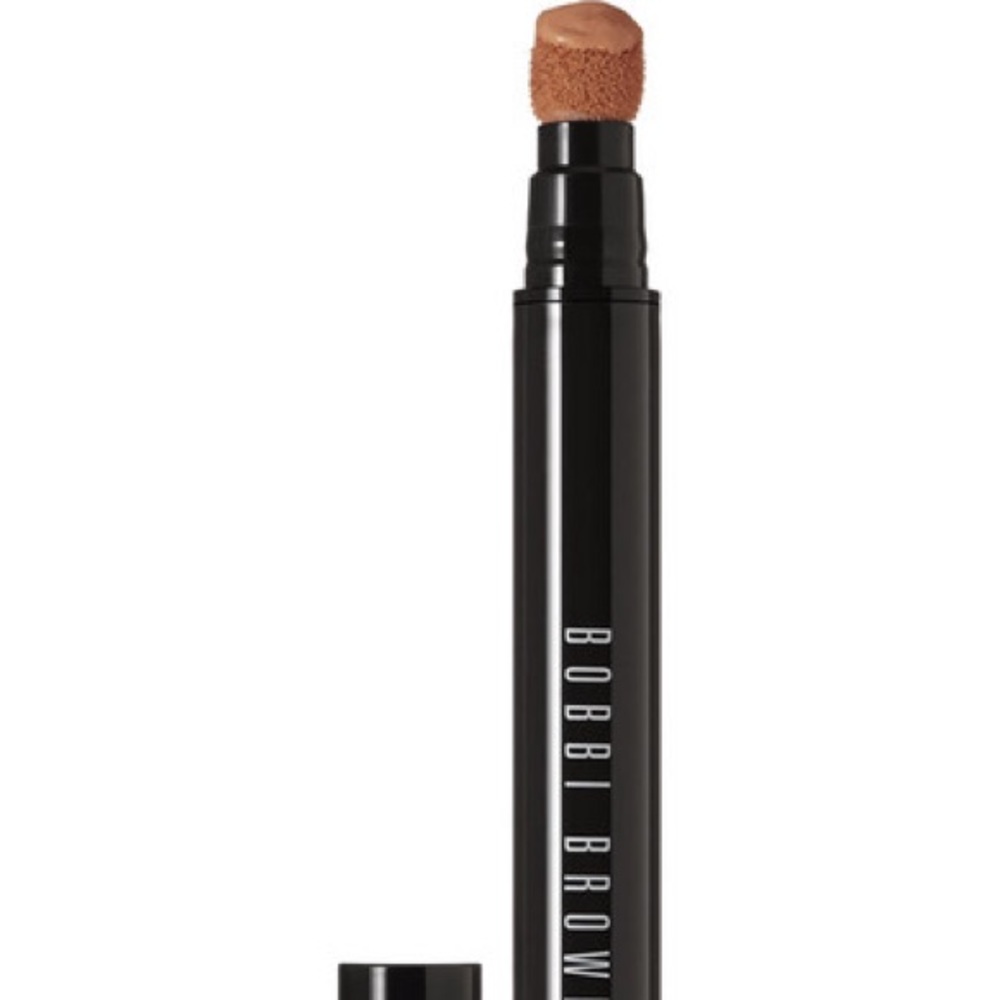 NWT Bobbi Brown Retouching Wand medium to dark
